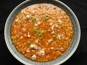 Tarhana-Suppe mit Tomaten
