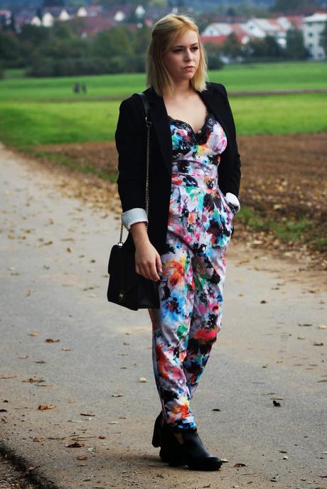 OUTFITPOST : FLOWER BLOSSOM IN FALL