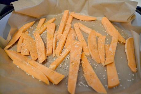 [Rezept] Süßkartoffeln Pommes / Oven Baked Sweet Potato Fries Recipe
