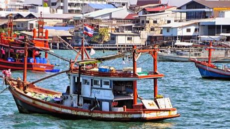 fisherboat nakluea pattaya