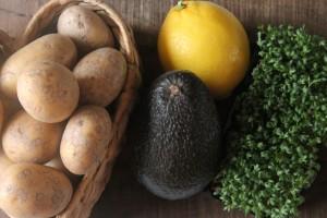 veganer Kartoffel-Avocado-Salat