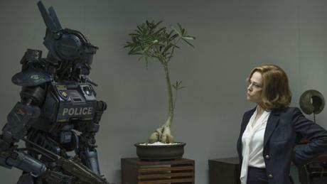 Chappie-©-2014-Sony-Pictures(3)