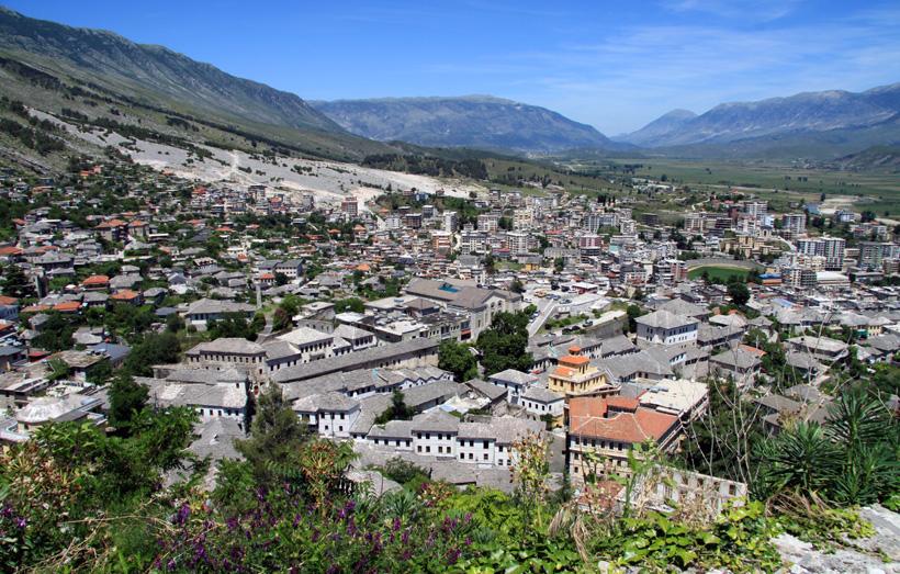 HALB-ZEIT in Albanien
