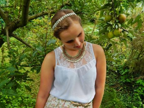 I live my own fairy tale in my little apple orchard