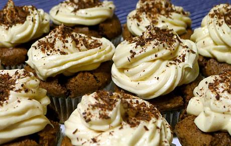 Topfsache wird 2! Zu diesem Anlass: Schoko-Erdnussbutter-Cupcakes
