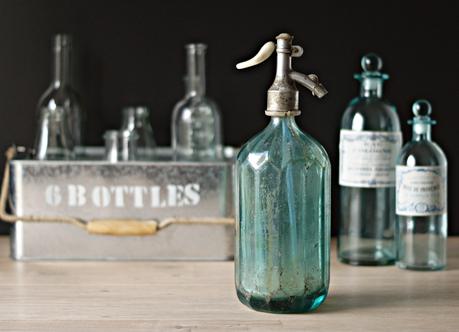 {OUR BEAUTIFUL WORLD} Bottles, Flaschen, Bouteilles!