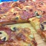 Glutenfreie Pizza aus Japan ? Unser Erfahrungsbericht zum KOMEKO Reismehl Die dicke Pizza - das nächste Mal wird sie wieder dünner