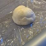 Glutenfreie Pizza aus Japan ? Unser Erfahrungsbericht zum KOMEKO Reismehl Ausgepackte Teigkugel