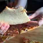 Glutenfreie Pizza aus Japan ? Unser Erfahrungsbericht zum KOMEKO Reismehl Der Boden ist richtig kross und hält