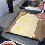 Glutenfreie Pizza aus Japan ? Unser Erfahrungsbericht zum KOMEKO Reismehl Der Teig wird geölt