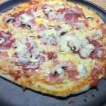 Glutenfreie Pizza aus Japan ? Unser Erfahrungsbericht zum KOMEKO Reismehl Die Pizza auf dem Blech
