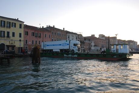 03_Lieferung-in-Venedig-Italien