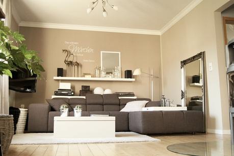 Rooming } neue deko im wohnzimmer Wohnzimmer regal dekorieren