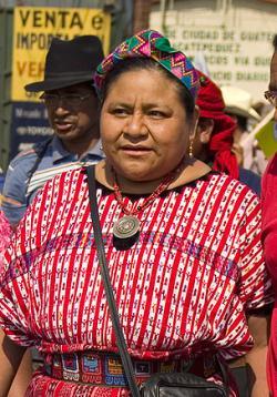 Rigoberta Menchú - Gerechtigkeit für Indigene