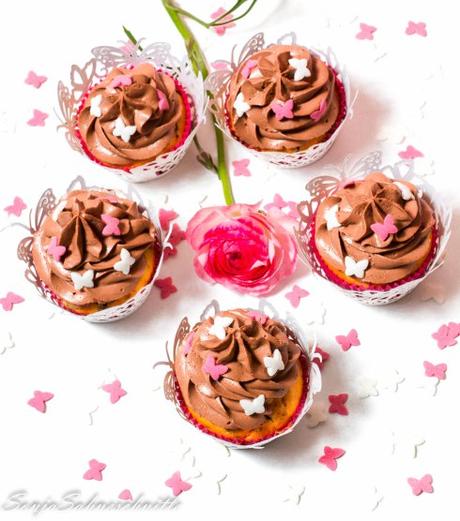 Erdbeer-Walnuss-Cupcakes (6 von 10)