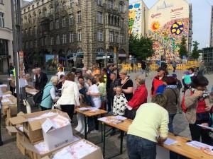 Der Welt-Zöliakie-Tag 2015 – Wir sind Viele ! Die Ausgabe der DZG Pakete