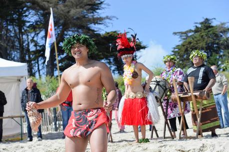 Tiki-Fans aufgepasst – Die Vendée Va’a Pirogen-Regatta