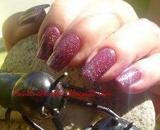 Glitzer-Mani in Rot