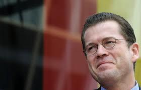Copy-and-Paste-Minister: Zweite Guttenberg-Arbeit unter Verdacht
