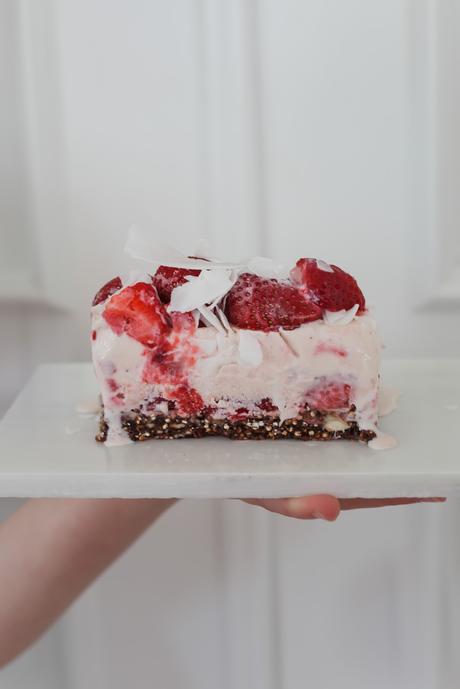 My lovely Strwaberry Ice Cake with Quinoa