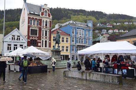 23_Marktplatz-Bergen-Norwegen