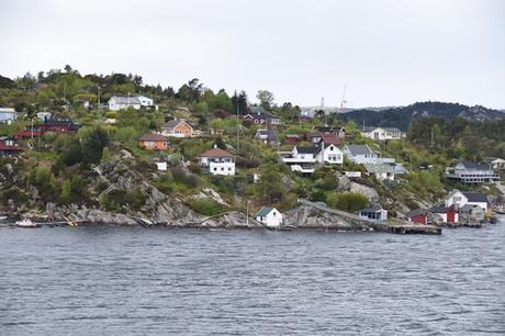 03_Einlaufen-Bergen-Norwegen-Fjord