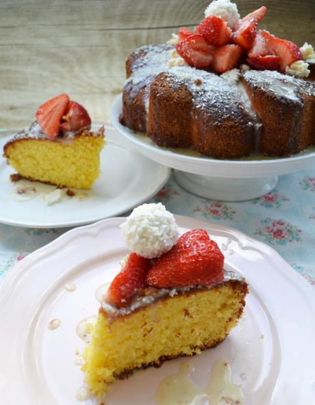 Ein großes Stück bitte! Raffaello-Kuchen mit Erdbeeren