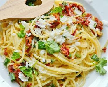 [REZEPT] SPAGHETTI IN TOMATEN -THYMIAN BUTTER