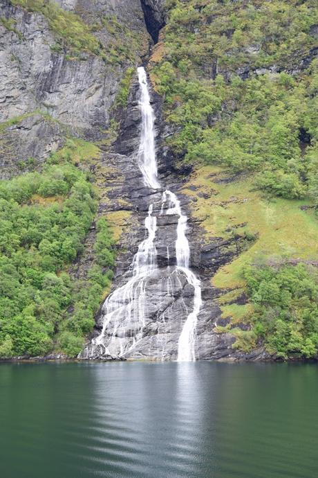 10_Wasserfall-Geirangerfjord-Norwegen