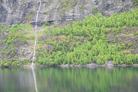 07_Wasserfall-Geirangerfjord-Norwegen
