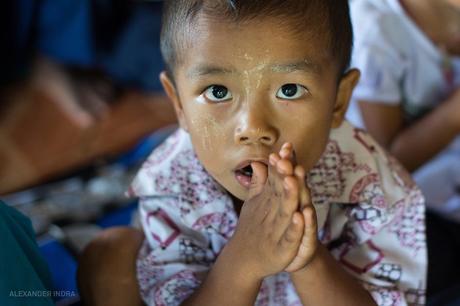 Burmesisches Flüchtlingsheim thailand kinder