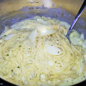 Nichts für Trauerklöße – Spaghetti in Spargel-Weißweinsauce