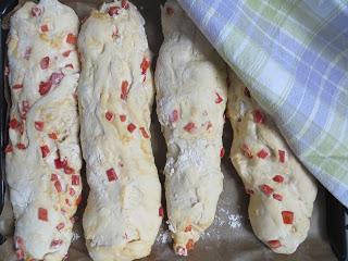 Paprika-Weißbrot ... das leckerste Brot der Welt (Zitat großer Minimann)