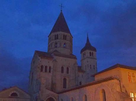 Abteikirche in Cluny. - © Foto: Erich Kimmich