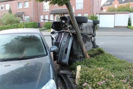 Autounfall Monheim am Rhein@Kreispolizeibehörde Mettmann