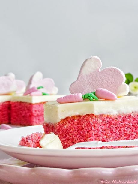 Ein kleiner rosa Osterkuchen Traum oder { Vanille-Orangenlikör Kuchen mit Frischkäse-Buttercreme und rosa Mörchen }
