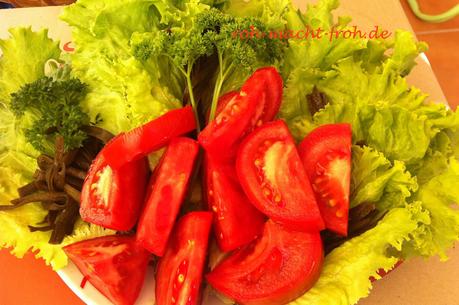Viiiiel Grünzeug mit Tomate
