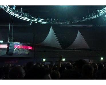 Tag des Bikinis –  Louis Réard präsentiert erstmals öffentlich den Bikini