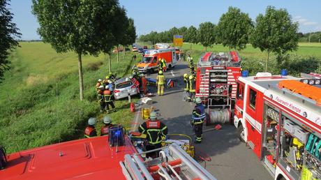 Schwerer Verkehrsunfall Krempe@Rettungsdienst-Kooperation in Schleswig-Holstein GmbH