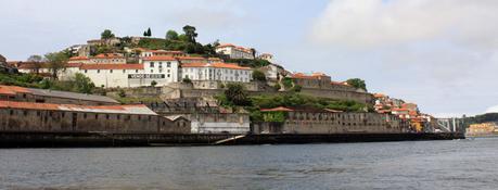 Porto vom Douro gesehen