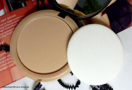 Secret Box Just Beautiful Sonderedition - Unboxing - Even & Nude Compact Powder 040