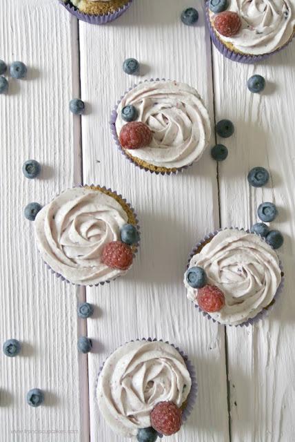 Very Berry Cupcakes und Buchrezession