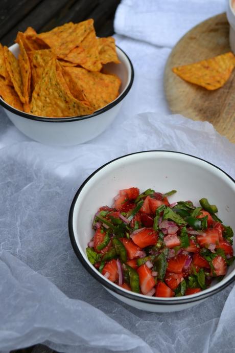 Erdbeer-Jalapeno Salsa & Chili-Sour-Cream Dipp