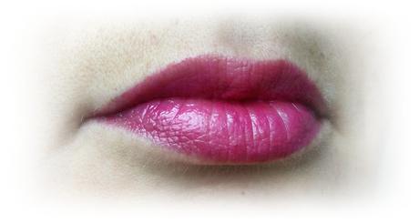 Lancome Shine Lover Lipstick *Fuchsia in Paris* Produkttest - Swatches - Review