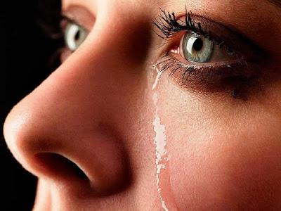 Tränen sind das Zeichen, dass jemand unsere Hilfe braucht!