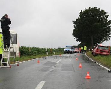 Tödlicher Verkehrsunfall Bad Pyrmont – Zwei Tote bei Kollision mit Bus