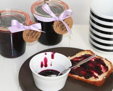 Zufallsexperiment geglückt: Aprikosen-Blaubeer-Konfitüre