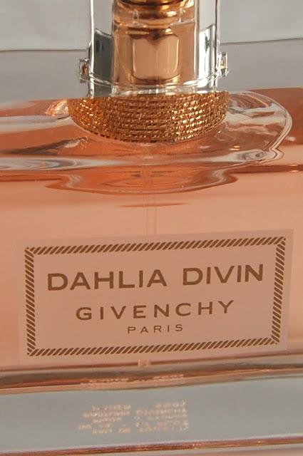 [Preview] Givenchy Dahlia Divin Eau de Toilette