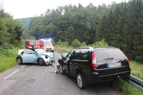 Schwerer Verkehrsunfall Breidenassel@Kreispolizeibehörde Rheinisch-Bergischer Kreis