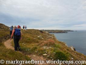 Bretagne – Eine Wanderreise mit AVANTI (9): Das Pünktchen auf dem I – Von der Pointe de Brezellec zur Pointe du Raz (1)